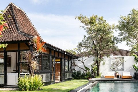 4 bedrooms Villa in Tibubeneng, Badung, Bali (12468) 2
