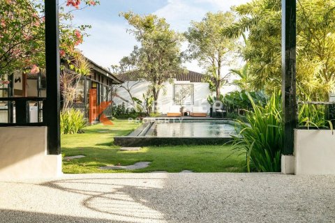 4 bedrooms Villa in Tibubeneng, Badung, Bali (12468) 19