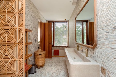 4 bedrooms House in Pererenan, Mengwi, Badung, Bali (15820) 4