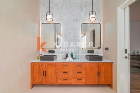 4 bedrooms Villa in Tibubeneng, Badung, Bali (13174) 8
