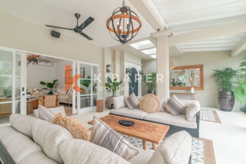 4 bedrooms Villa in Tibubeneng, Badung, Bali (13174) 3
