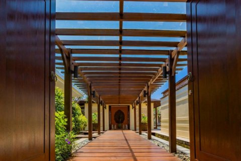 Вилла с 6 спальнями в Южная Кута, Бадунг,  (1302) 2