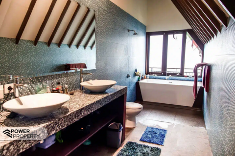 Вилла с 4 спальнями в Табанан,  (9243) 7