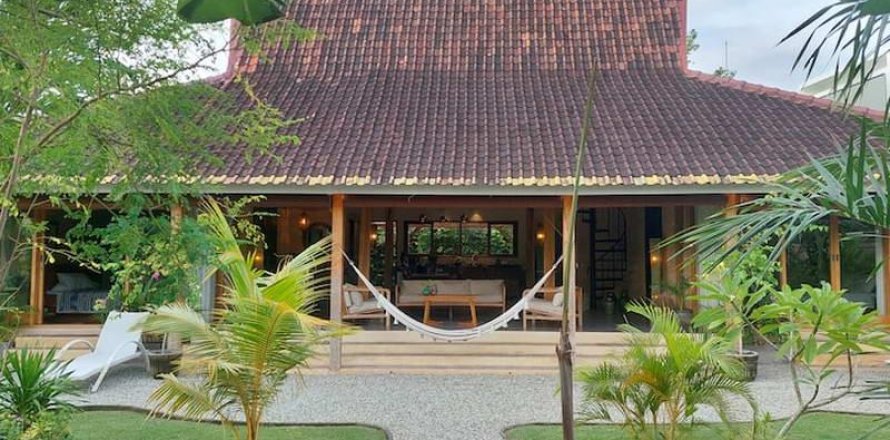 Вилла с 2 спальнями в Южная Кута, Бадунг,  (9239)