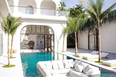 4 bedrooms Villa in Pecatu, Badung, Bali (15526)