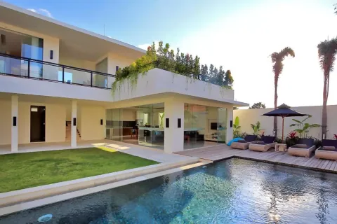 3 bedrooms Villa in Seminyak, Badung, Bali (11340) 1