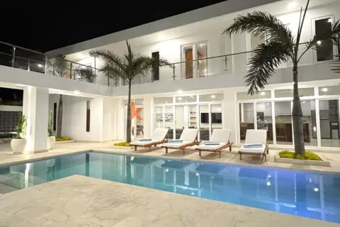 4 bedrooms Villa in Pererenan, Mengwi, Badung, Bali (13387) 4