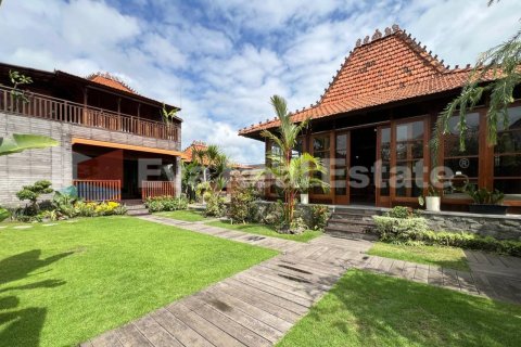 3 bedrooms Villa in Buduk, Mengwi, Badung, Bali (14717)