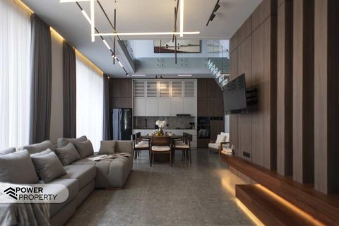 Вилла с 11 спальнями в Тампаксиринг, Гианьяр, (9778) 6