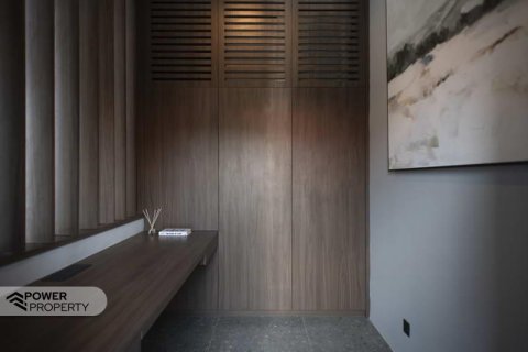 Вилла с 11 спальнями в Тампаксиринг, Гианьяр, (9778) 22