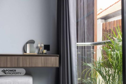 Вилла с 11 спальнями в Тампаксиринг, Гианьяр, (9778) 20