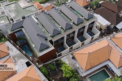 Вилла с 11 спальнями в Тампаксиринг, Гианьяр, (9778) 1