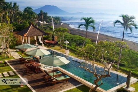 5 bedrooms Villa in Gianyar,  (1033) 9