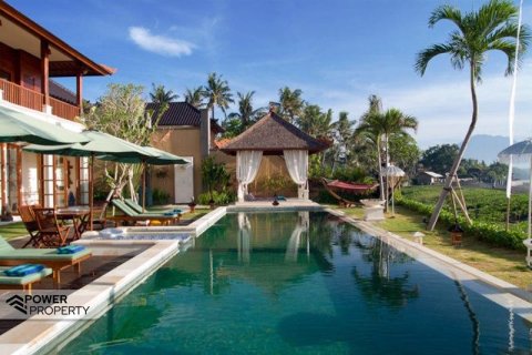 5 bedrooms Villa in Gianyar,  (1033) 8