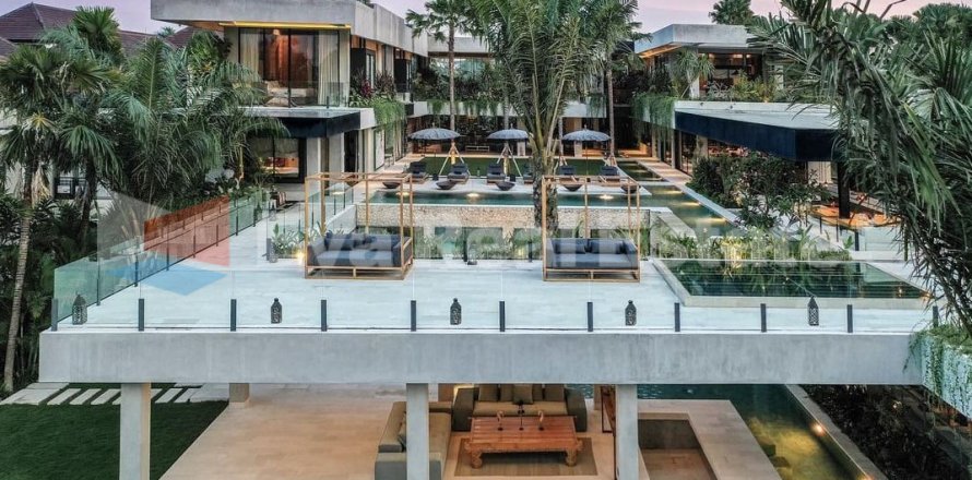15 bedrooms Villa in Tumbak Bayuh, Mengwi, Badung, Bali (2437)
