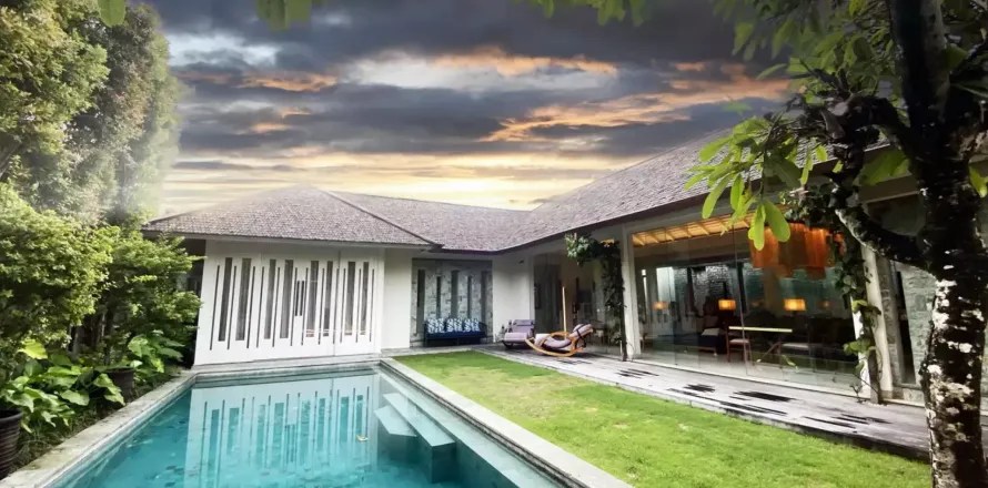 3 bedrooms Villa in Seminyak, Badung, Bali (11500)