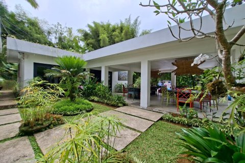 Вилла с 6 спальнями в Убуд, Гианьяр,  (9712) 5