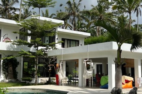 Вилла с 6 спальнями в Убуд, Гианьяр,  (9712) 1