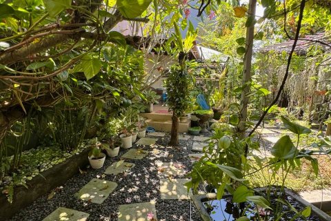 Дом с 6 спальнями в Джимбаран, Бадунг,  (9709) 5