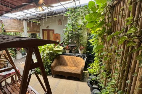 Дом с 6 спальнями в Джимбаран, Бадунг,  (9709) 4