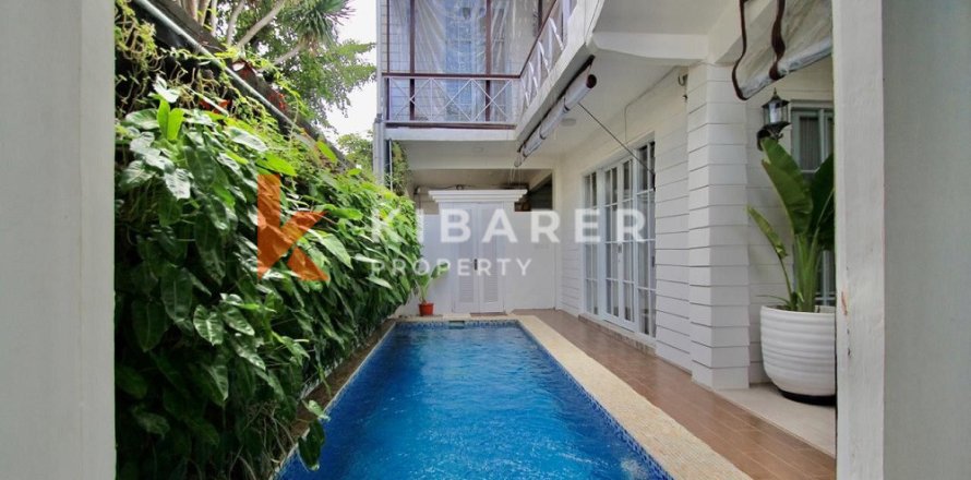 3 bedrooms Villa in Tibubeneng, Badung, Bali (12379)