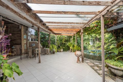 2 bedrooms House in Seminyak, Badung, Bali (15828) 11