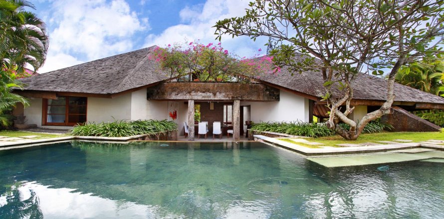 6 bedrooms Villa in Kerobokan, Badung, Bali (15829)