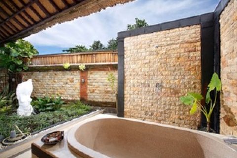 6 bedrooms Villa in Gianyar,  (9412) 28