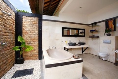 6 bedrooms Villa in Gianyar,  (9412) 13