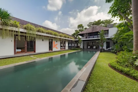 3 bedrooms Villa in Tibubeneng, Badung, Bali (14068)