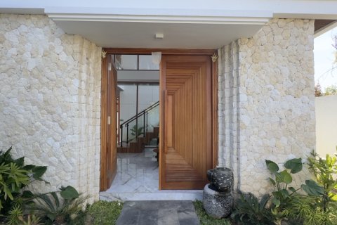 Вилла с 4 спальнями в Нуса Дуа, Бадунг,  (2656) 9