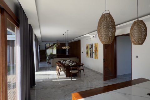 Вилла с 4 спальнями в Нуса Дуа, Бадунг,  (2656) 8