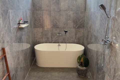 Вилла с 4 спальнями в Нуса Дуа, Бадунг,  (2656) 24