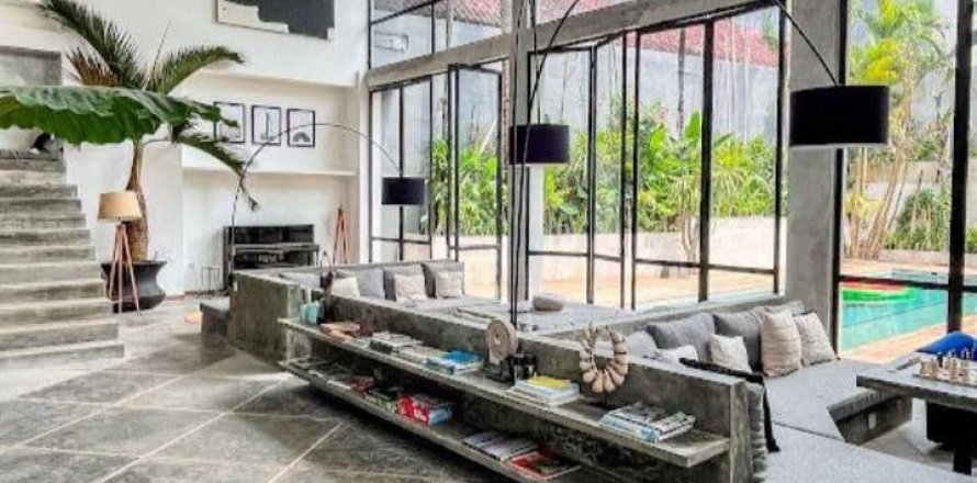 4 bedrooms Villa in Canggu, Badung, Bali (14848)
