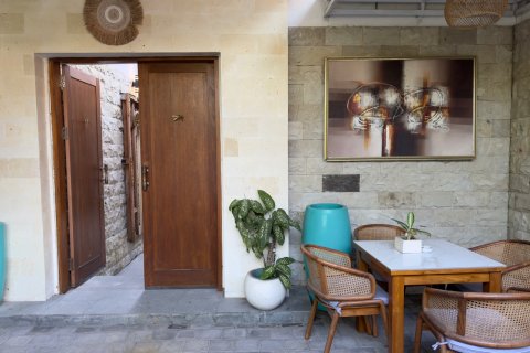 Вилла с 4 спальнями в Далунг, Бадунг,  (9334) 1