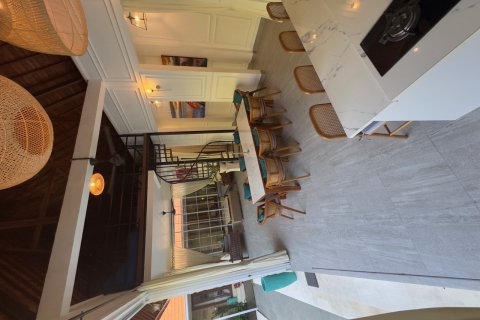 Вилла с 4 спальнями в Далунг, Бадунг,  (9334) 3