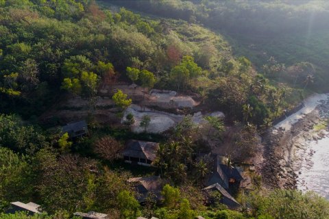 Земельный участок в Нуса Ченинган, Клунгкунг,  (9332) 5