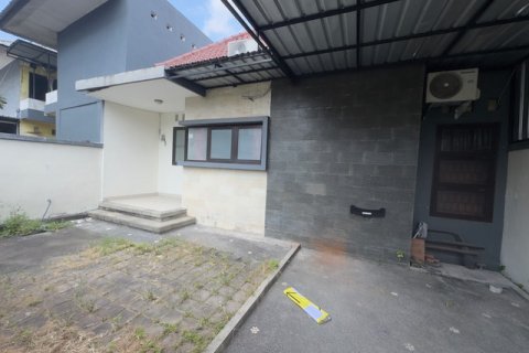 Дом с 3 спальнями в Денпасар,  (9335) 2