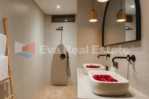 3 bedrooms Villa in Kerobokan, Badung, Bali (2376) 19