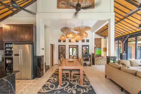 4 bedrooms Villa in Seminyak, Badung, Bali (13938) 4