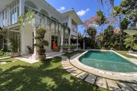 4 bedrooms Villa in Kerobokan, Badung, Bali (13934)
