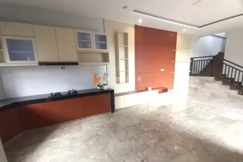 3 bedrooms Villa in Kerobokan, Badung, Bali (13310) 6