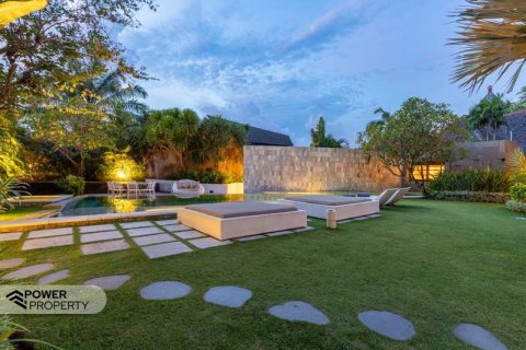 Вилла с 4 спальнями в Семиньяк, Бадунг,  (831) 25