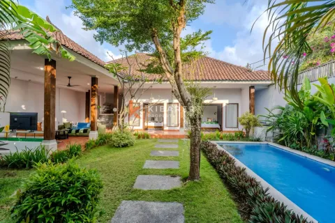 2 bedrooms Villa in Kerobokan, Badung, Bali (17125)