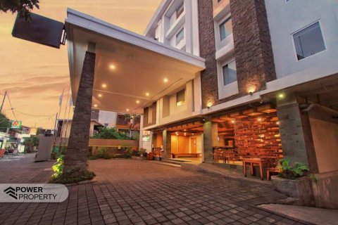 Отель, гостиница с 115 спальнями в Кута, Бадунг,  (9286) 7