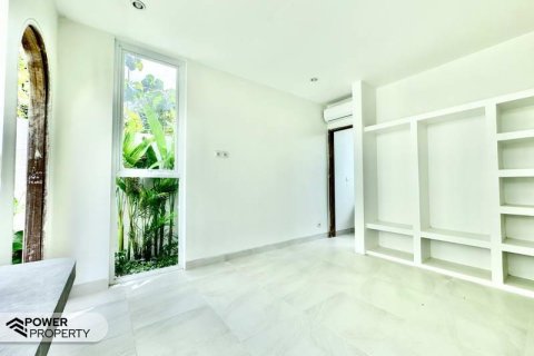 Вилла с 3 спальнями в Джимбаран, Бадунг,  (9252) 3