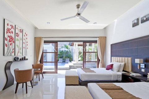 Вилла с 11 спальнями в Семиньяк, Бадунг, (9283) 10