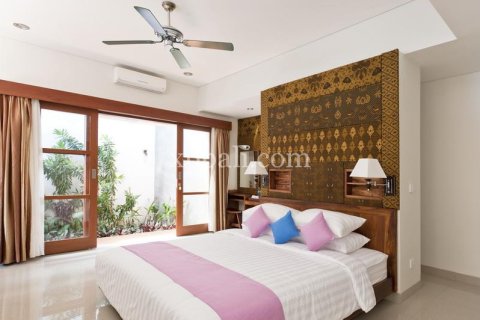 Вилла с 11 спальнями в Семиньяк, Бадунг, (9283) 7