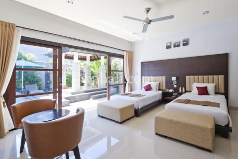 Вилла с 11 спальнями в Семиньяк, Бадунг, (9283) 12