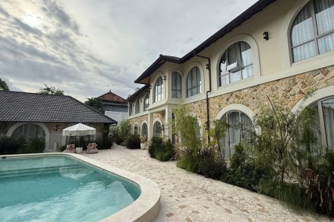 MAISON BOHEME in Denpasar, Bali (10561)